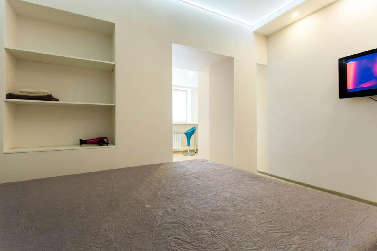 New Apartments In The City Center - Kuznechna Str. 26/2 Charkiv Exteriör bild